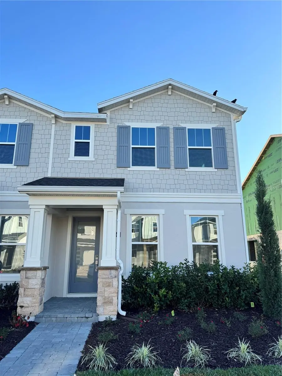 1844 CROWNCREST DR, Apopka, FL 32703