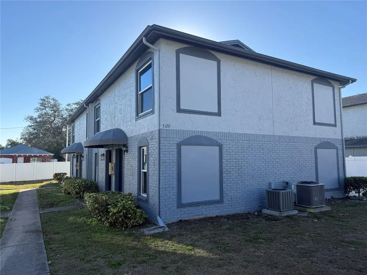 5120 TEMPLE HEIGHTS RD #D, Tampa, FL 33617