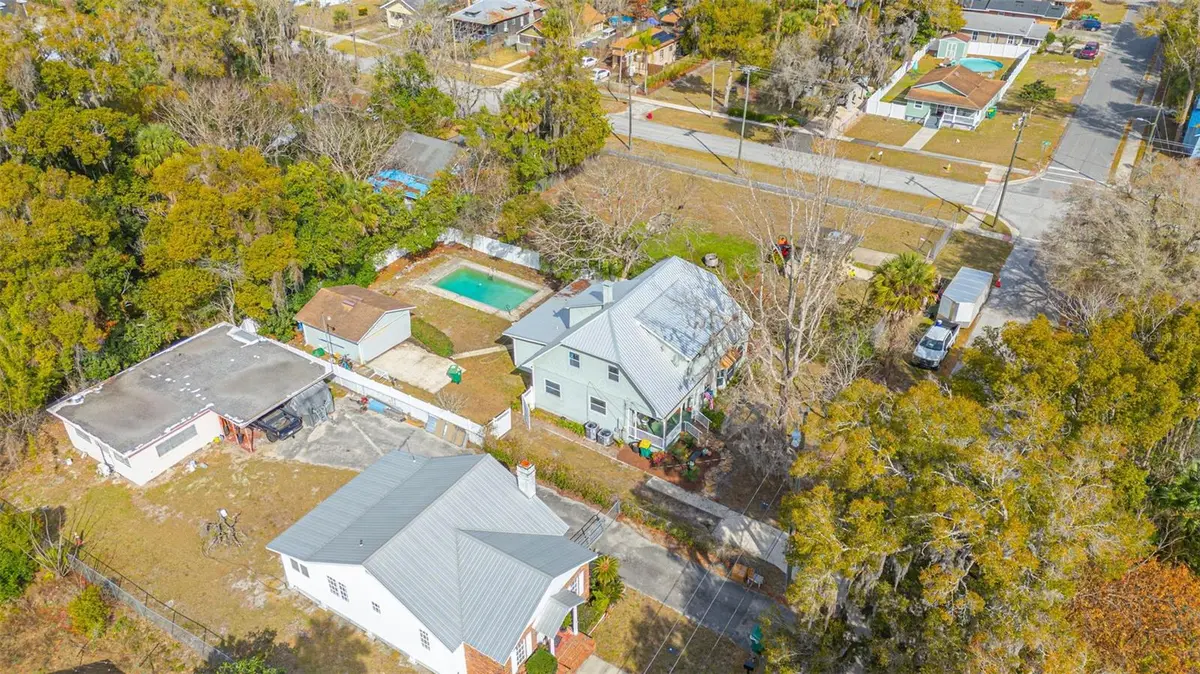 138 N KENTUCKY AVE, Deland, FL 32724