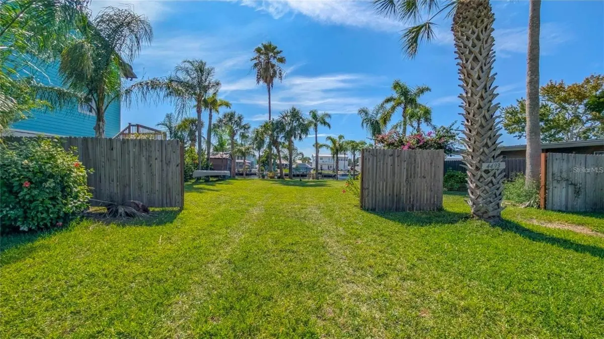 4493 NEPTUNE DR, Hernando Beach, FL 34607
