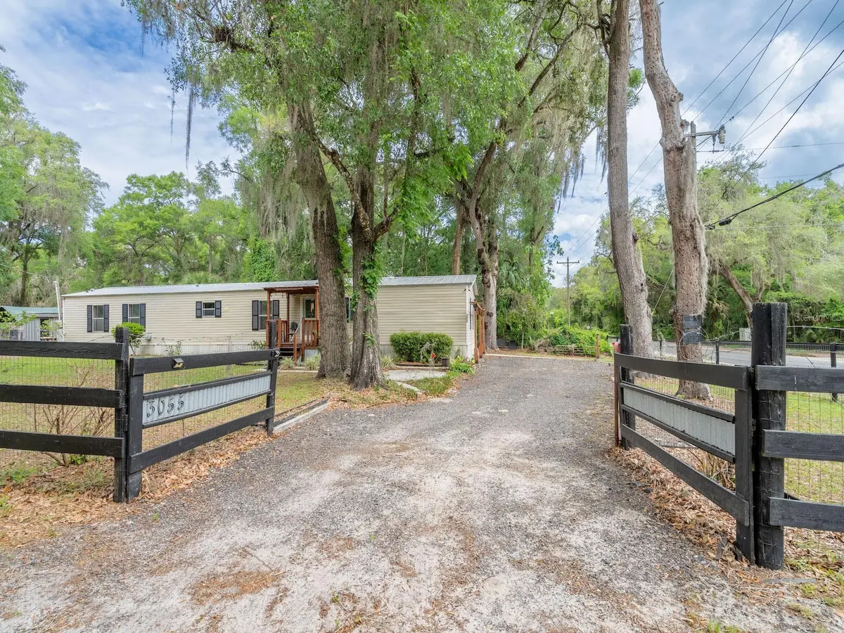 3055 NE 161ST ST, Citra, FL 32113