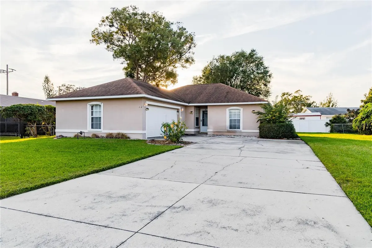 12 DELAWARE AVE, St Cloud, FL 34769