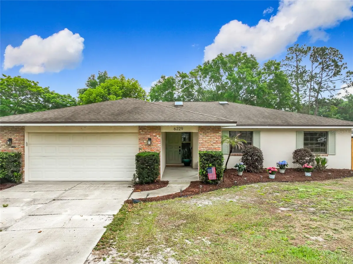 6229 SILVER GLEN CT, Orlando, FL 32819