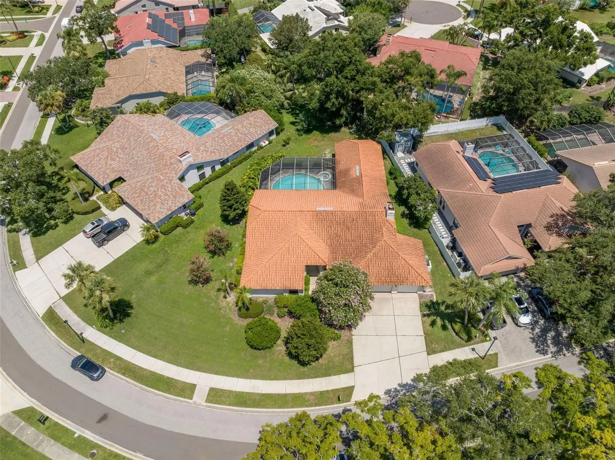 167 WOODCREEK DR W, Safety Harbor, FL 34695