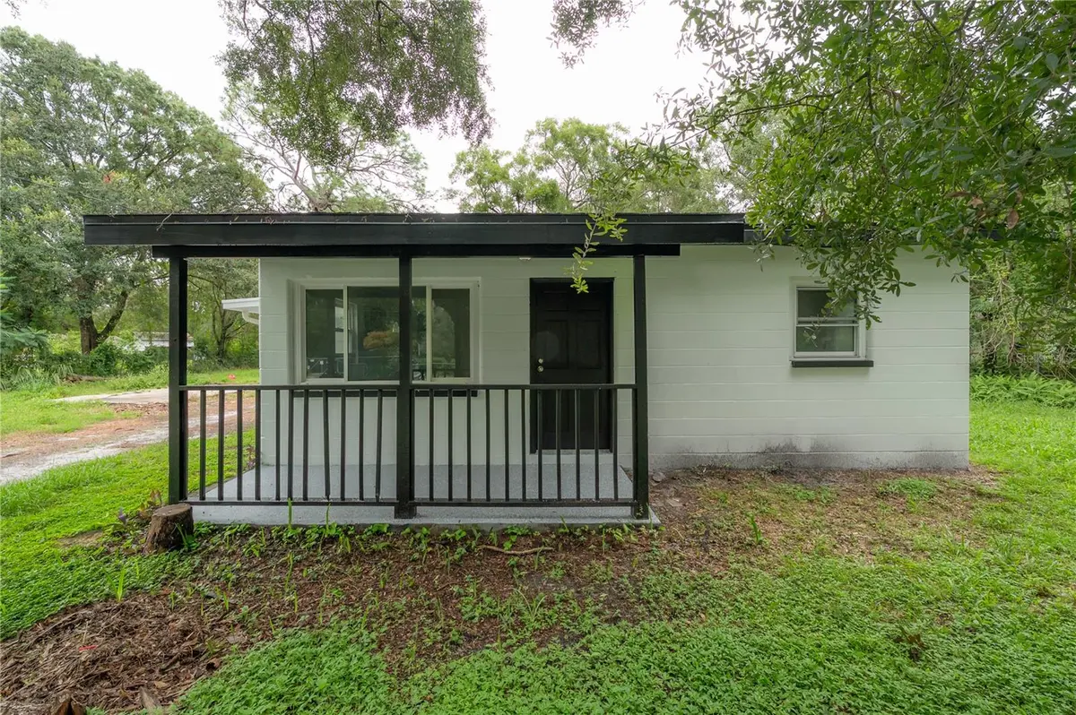 10411 N WOODMERE RD, Tampa, FL 33617