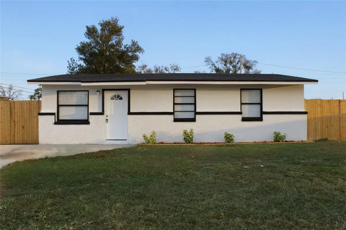 8308 ALLAMANDA AVE, Tampa, FL 33619