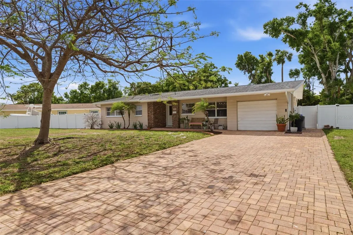 4415 7TH ST S, St Petersburg, FL 33705