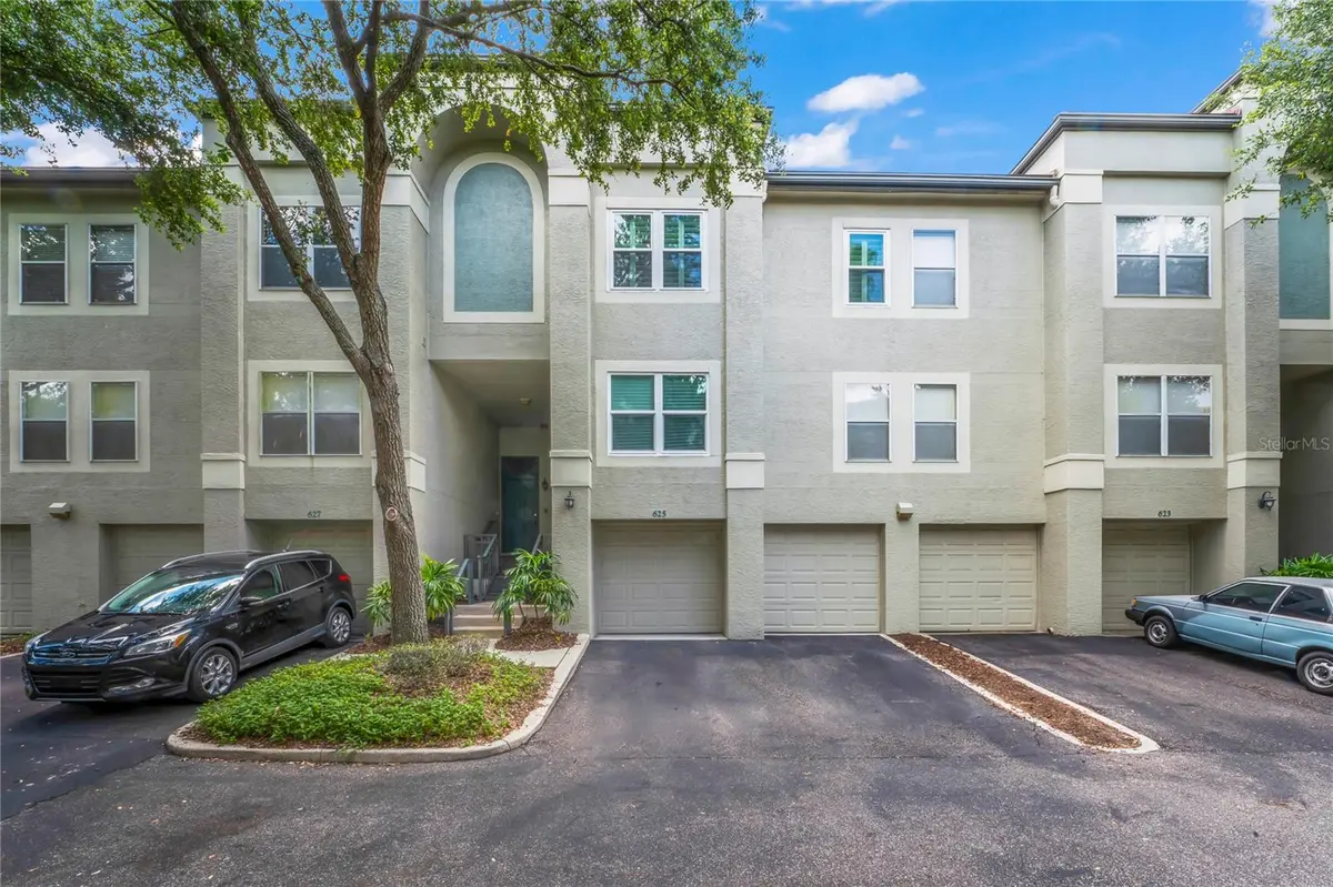 625 TROPICAL BREEZE WAY, Tampa, FL 33602