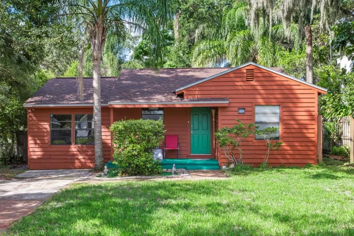 8006 N TEMPLE PL, Tampa, FL 33617