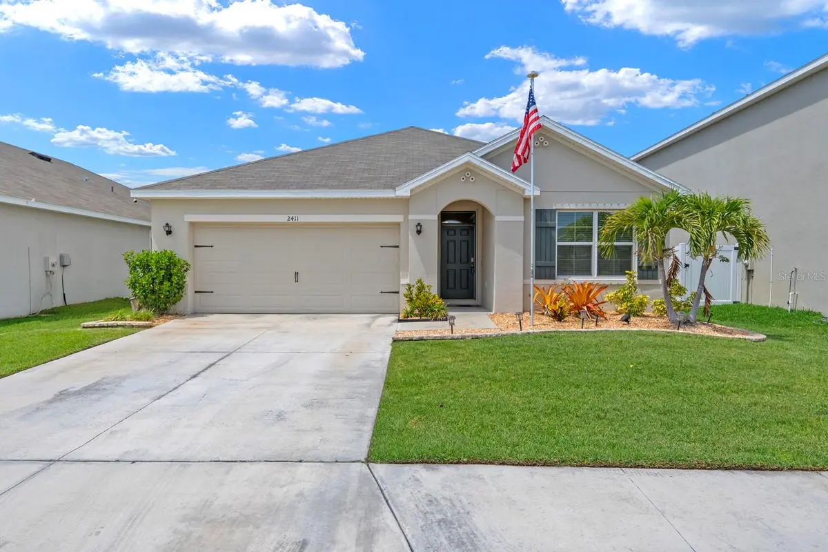 2411 MIZNER BAY AVE, Bradenton, FL 34208
