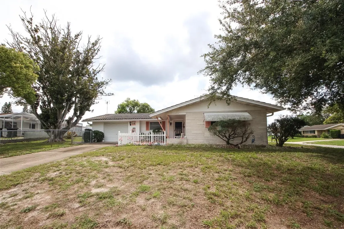 10638 OAK HILL DR, Port Richey, FL 34668