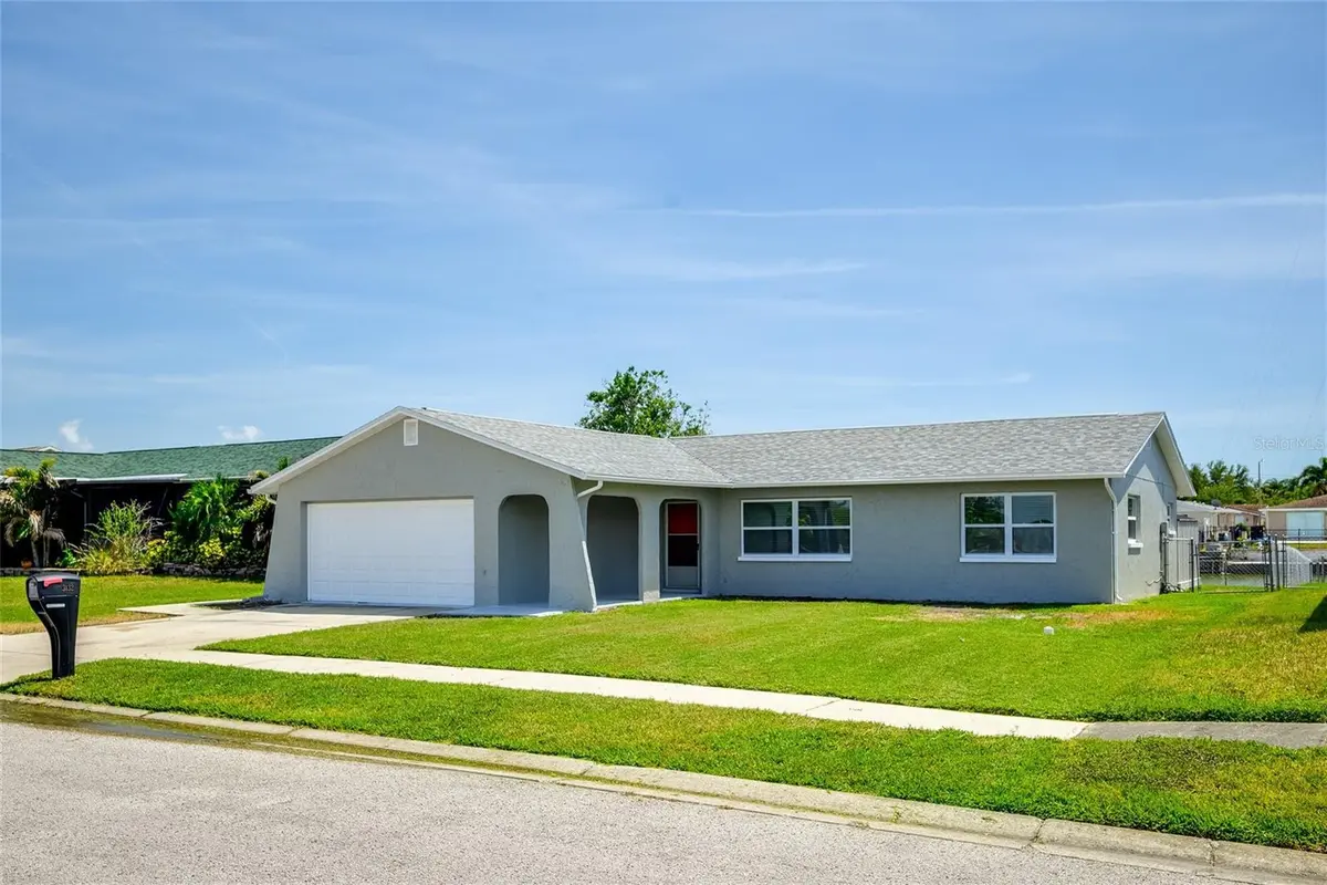 3132 JACKSON DR, Holiday, FL 34691