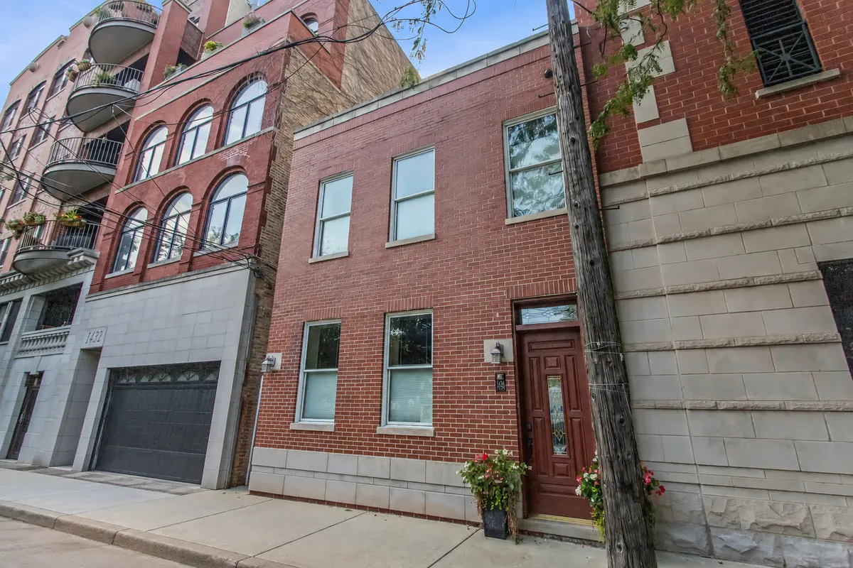 1436 N Orleans ST, Chicago, IL 60610