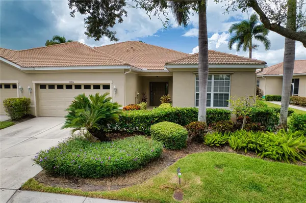 8014 VICTORIA FALLS CIR, Sarasota, FL 34243