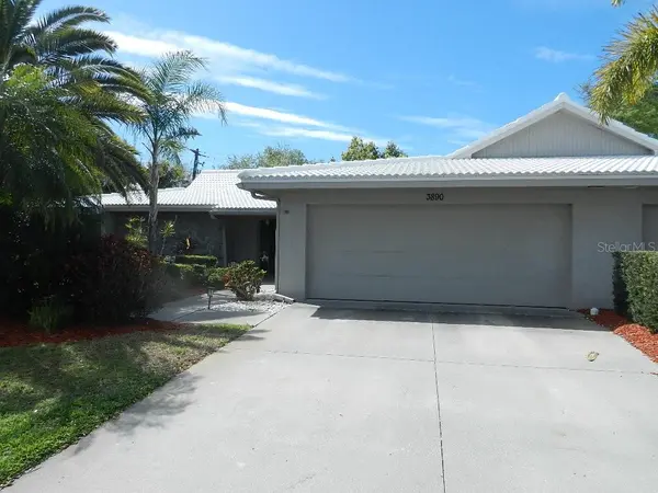 3890 WILSHIRE CIR #27, Sarasota, FL 34238