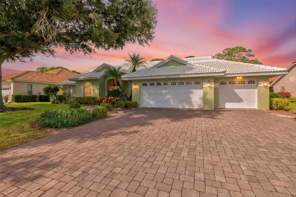 1987 WHITE FEATHER LN, Nokomis, FL 34275
