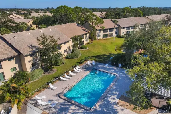 370 THREE LAKES LN #F, Venice, FL 34285