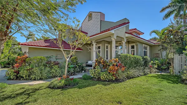 1934 DATURA ST, Sarasota, FL 34239