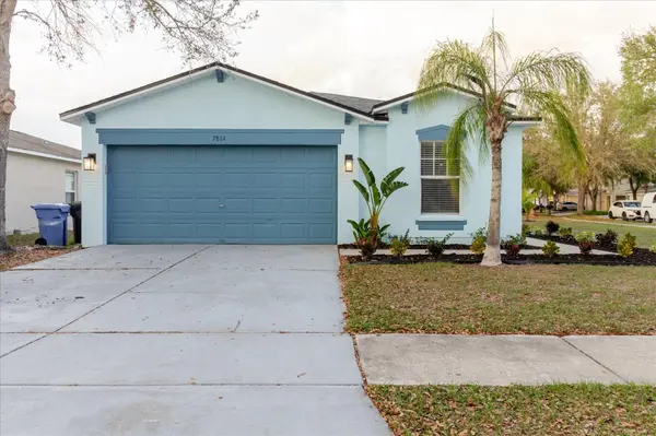 7861 CARRIAGE POINTE DR, Gibsonton, FL 33534