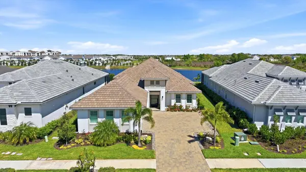 8340 SEA GLASS CT, Sarasota, FL 34240