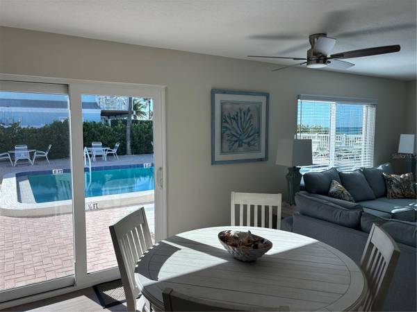 3013 AVENUE F #D5, Bradenton Beach, FL 34217
