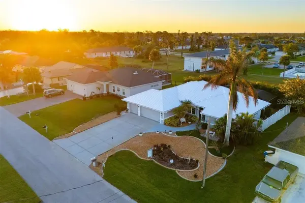 91 MARK TWAIN LN, Rotonda West, FL 33947