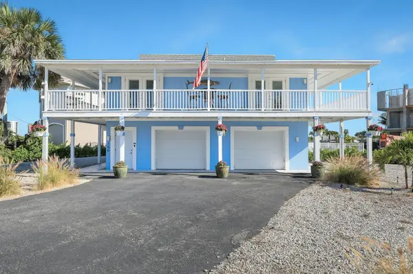 100 TARPON RD,  Fort Myers Beach,  FL 33931