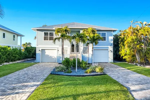 231 STERLING AVE, Fort Myers Beach, FL 33931