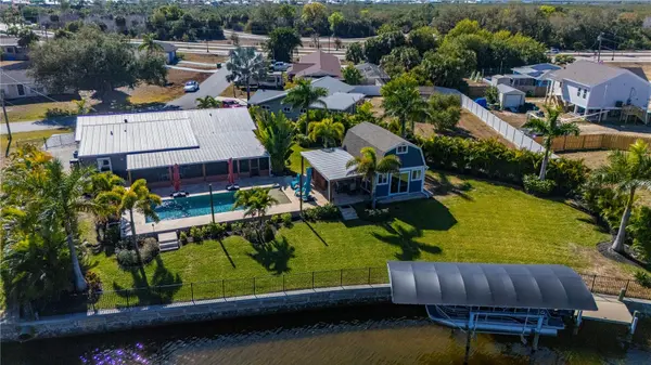 186 CHELSEA CT NW, Port Charlotte, FL 33952