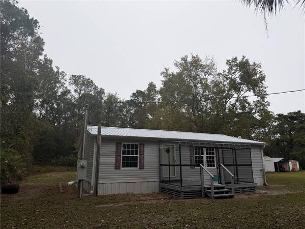212 PARADISE SHORES RD, Crescent City, FL 32112