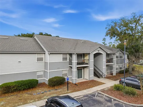3705 SW 27TH ST #717, Gainesville, FL 32608