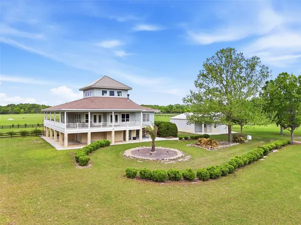 1042 SW WOODLAND AVE, Fort White, FL 32038