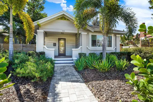 1118 22ND AVE N, St Petersburg, FL 33704