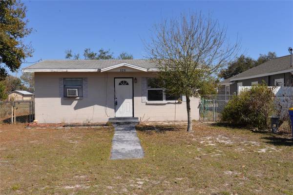 640 N 8TH ST, Eagle Lake, FL 33839