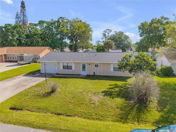 2321 VISTA PALM DR, Edgewater, FL 32141