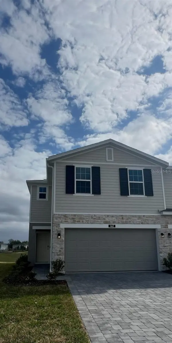 462 THOMPSON VILLAGE AVE, Apopka, FL 32703