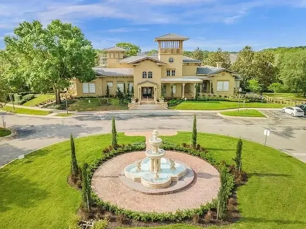 102 VISTA VERDI CIR #124, Lake Mary, FL 32746