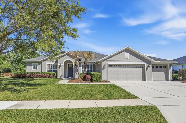 8 WINTERS LANDING DR, Oakland, FL 34787
