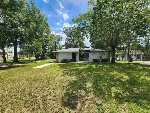 11121 SE 53RD CT,  Belleview,  FL 34420