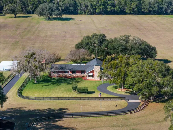 10880 NW 160TH AVE, Morriston, FL 32668