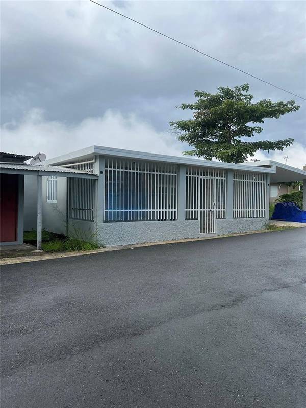 42 MEDINA,  Corozal,  PR 00783