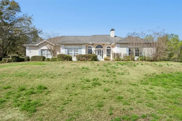 22841 STALLION DR, Sorrento, FL 32776