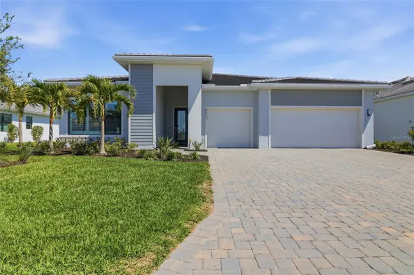5011 STONEY POINT GLN, Lakewood Ranch, FL 34211