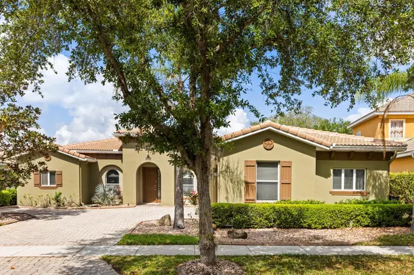 3722 EAGLE ISLE CIR, Kissimmee, FL 34746
