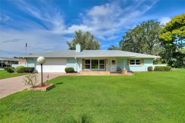 6196 LANTANA DR N, Indian Lake Estates, FL 33855