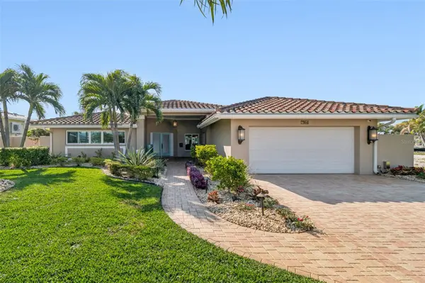 7864 9TH AVE S, St Petersburg, FL 33707