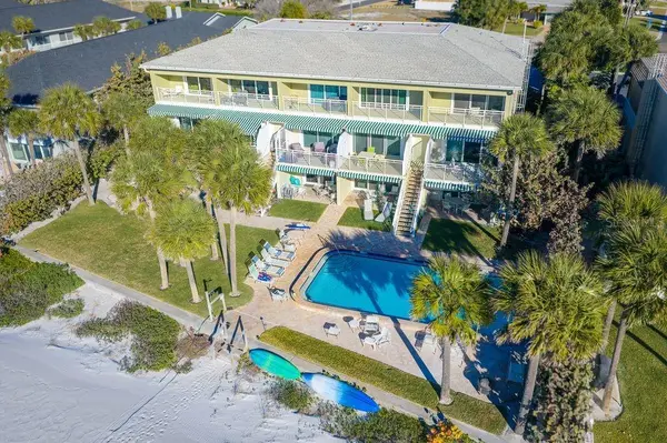 2300 GULF BLVD #D1, Belleair Beach, FL 33786