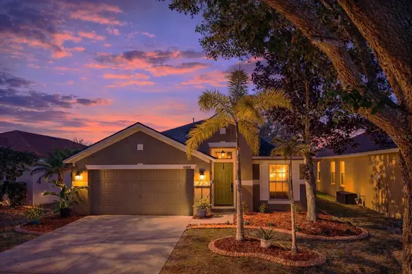 6808 CAMBRIDGE PARK DR, Apollo Beach, FL 33572