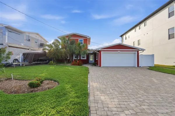 532 CRYSTAL DR, Madeira Beach, FL 33708