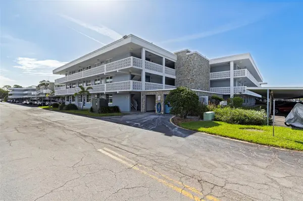 4895 BAY ST NE #207, St Petersburg, FL 33703